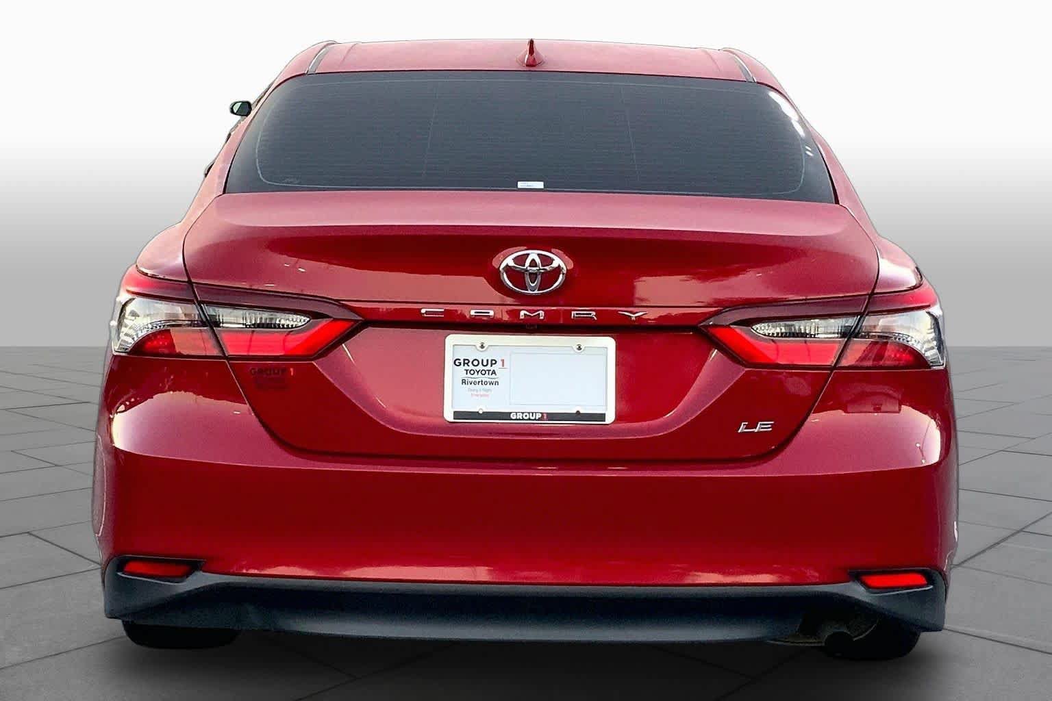 Used 2023 Toyota Camry LE FWD image 5