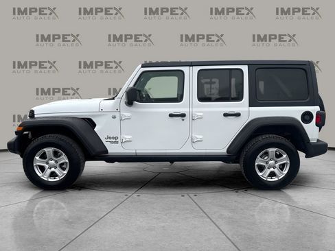Used 2019 Jeep Wrangler Unlimited Sport S image 2