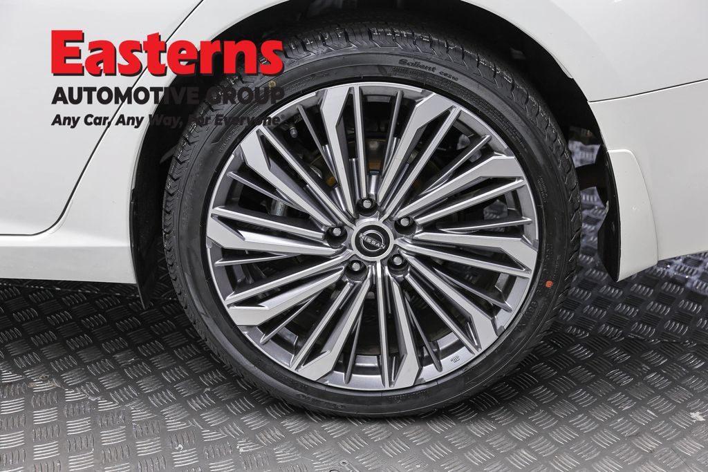 Used 2023 Nissan Altima 2.5 SL AWD/4WD image 10