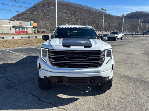 New 2026 GMC Sierra 1500 AT4 w/ AT4 Premium Package image 8