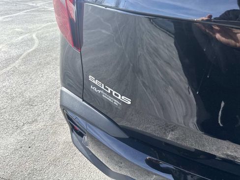 Used 2024 Kia Seltos S image 5