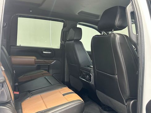 Used 2020 Chevrolet Silverado 2500 High Country w/ Z71 Off-Road Package AWD/4WD image 18