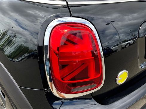 Certified 2024 MINI Cooper SE image 30