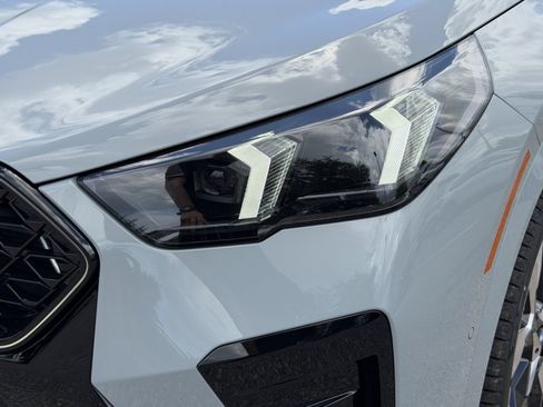 New 2026 BMW X2 xDrive28i w/ Technology Package AWD/4WD image 9