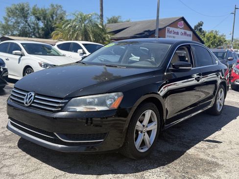 Used 2013 Volkswagen Passat 2.5 SE image 1