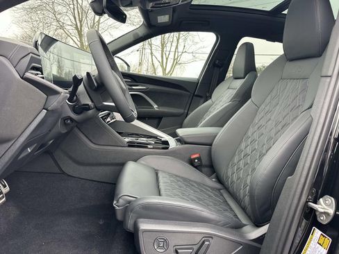 New 2025 Audi SQ5 Premium Plus image 24