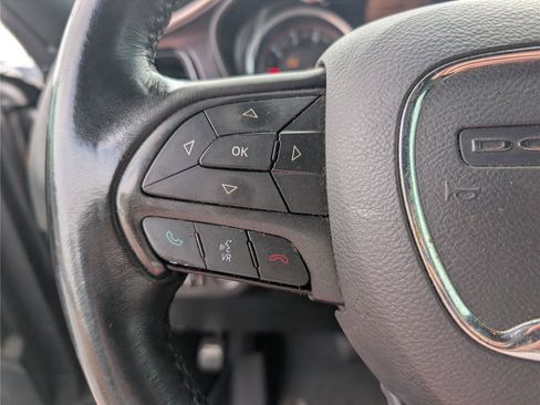 Used 2016 Dodge Challenger SXT RWD image 20
