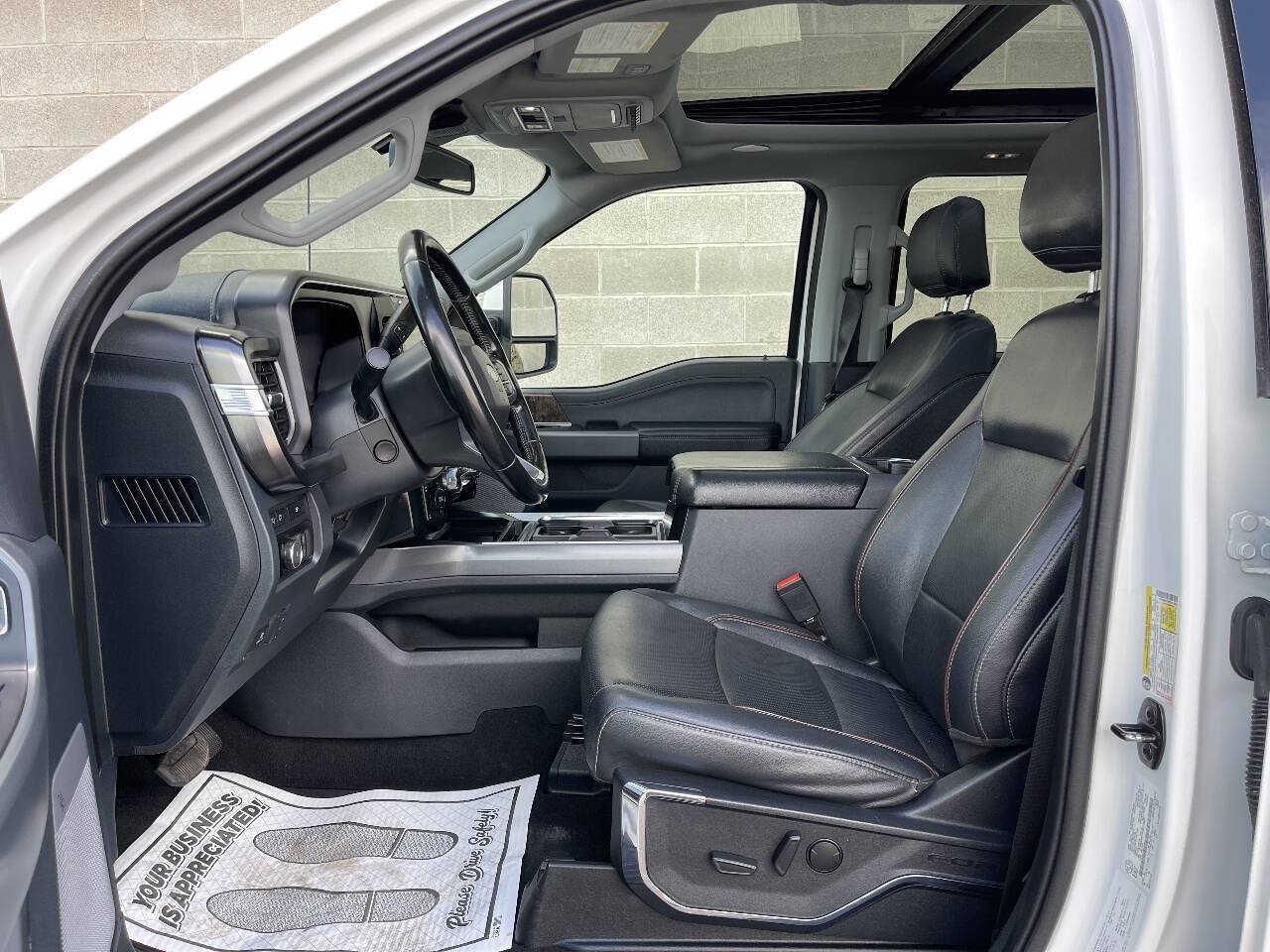 Used 2023 Ford F350 Lariat w/ Lariat Ultimate Package AWD/4WD image 37