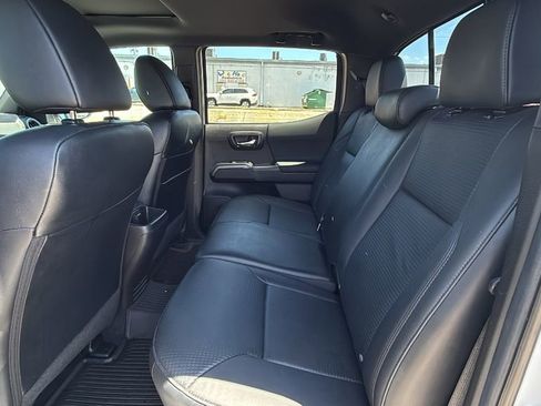 Certified 2023 Toyota Tacoma TRD Off-Road w/ TRD Premium Off Road Package AWD/4WD image 16