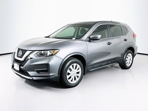 Used 2018 Nissan Rogue S AWD/4WD image 3