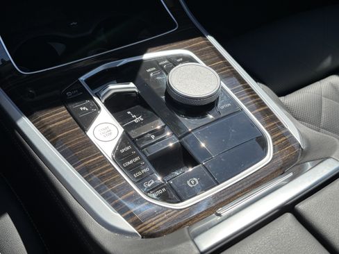Certified 2025 BMW X5 xDrive40i image 26