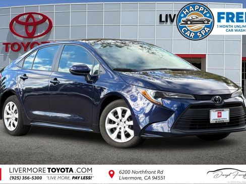 Used 2024 Toyota Corolla LE FWD image 1