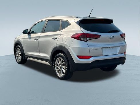 Used 2017 Hyundai Tucson SE w/ SE Popular Package 02 FWD image 5