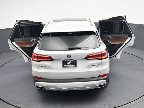 Used 2023 BMW X5 xDrive40i w/ Premium Package AWD/4WD image 45