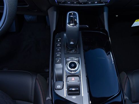 Used 2024 Maserati Levante Modena Ultima image 23