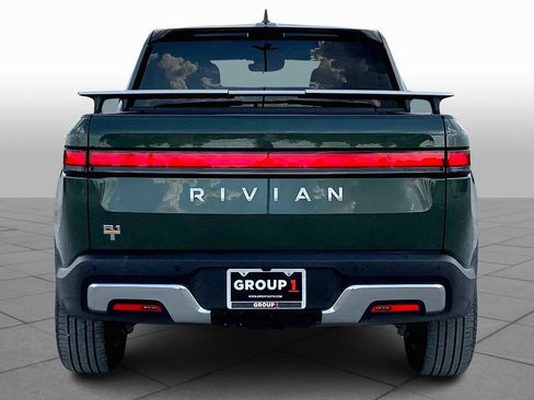 Used 2022 Rivian R1T Adventure image 4