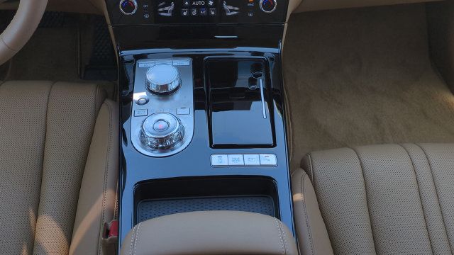 Used 2025 Genesis G80 2.5T AWD/4WD image 14