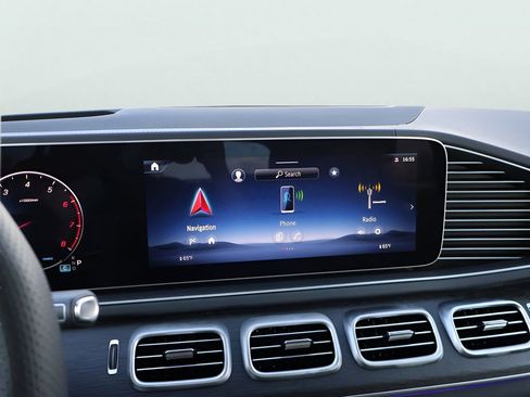 New 2026 Mercedes-Benz GLS 450 4MATIC image 23