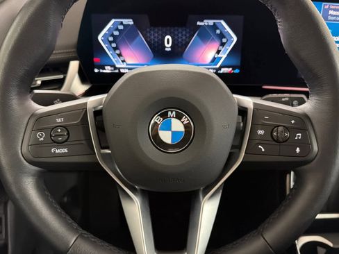Used 2025 BMW X1 xDrive28i w/ Premium Package image 23