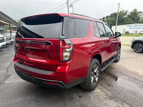Used 2023 Chevrolet Tahoe Z71 w/ Luxury Package AWD/4WD image 5