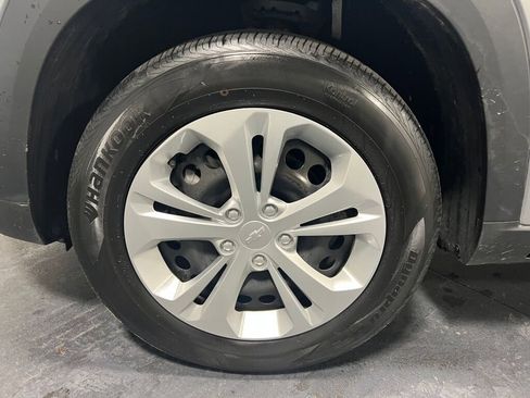 Used 2024 Chevrolet Trax LS w/ Driver Confidence Package image 14