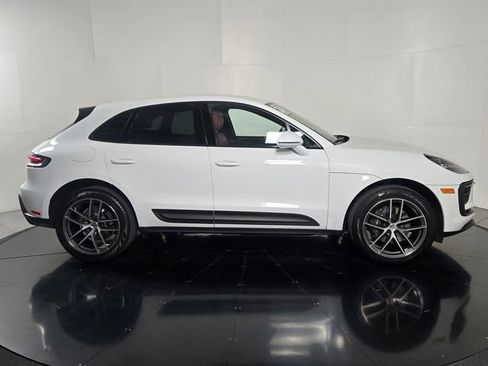 Used 2024 Porsche Macan image 7