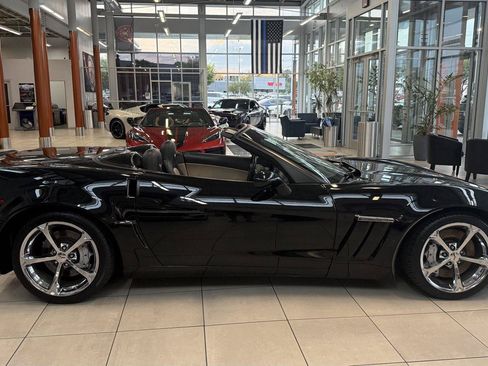 Used 2011 Chevrolet Corvette Grand Sport w/ Preferred Equipment Group RWD image 42