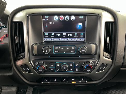 Certified 2018 Chevrolet Silverado 1500 LT w/ All Star Edition AWD/4WD image 31