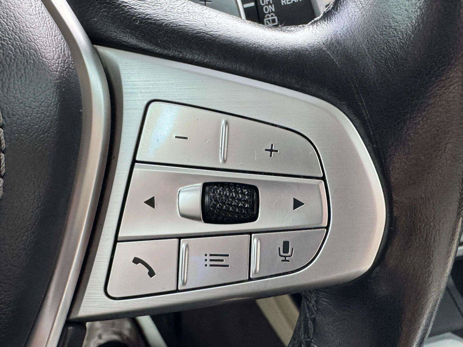 Used 2019 BMW X7 xDrive40i w/ Cold Weather Package AWD/4WD image 27