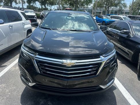 Used 2023 Chevrolet Equinox Premier FWD image 3