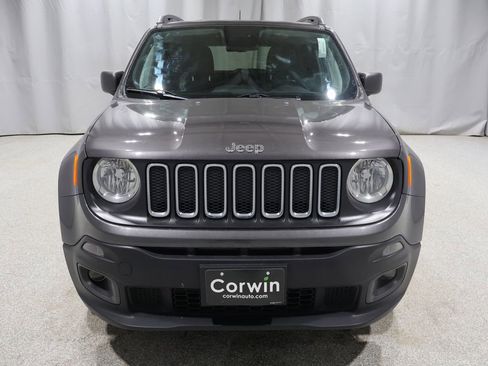 Certified 2018 Jeep Renegade Latitude w/ UConnect 8.4 Nav Group AWD/4WD image 7