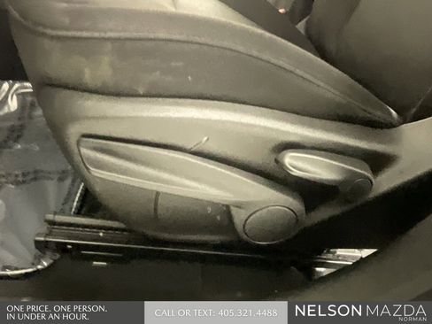 Used 2015 Jeep Renegade Sport w/ Power & Air Group image 25