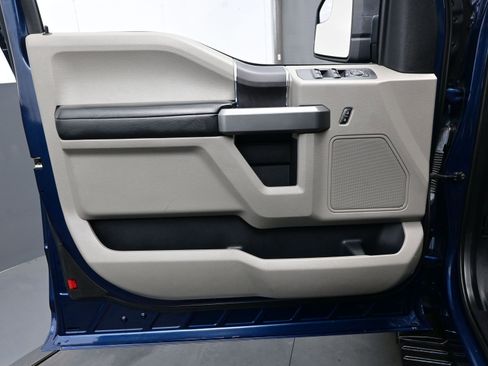 Used 2018 Ford F150 XLT image 9