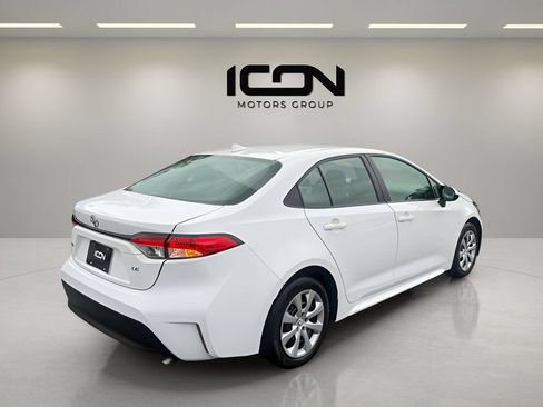 Used 2024 Toyota Corolla LE FWD image 5