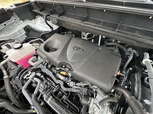 Used 2023 Toyota Highlander Bronze Edition image 30