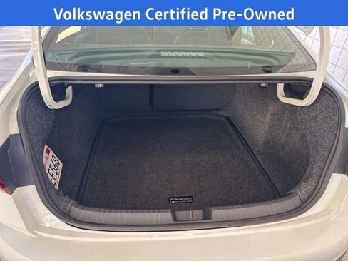 Certified 2025 Volkswagen Jetta Sport image 23