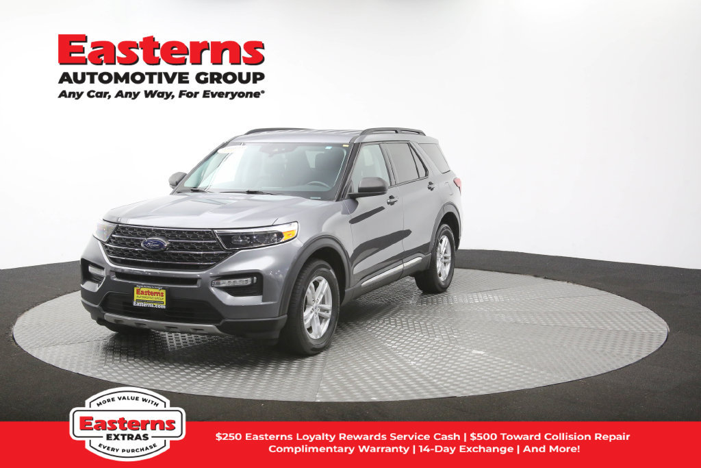 Used 2023 Ford Explorer XLT w/ Equipment Group 202A AWD/4WD image 56