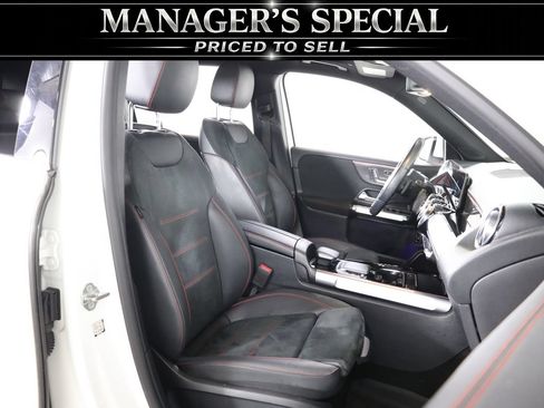 Used 2022 Mercedes-Benz GLB 250 4MATIC image 58
