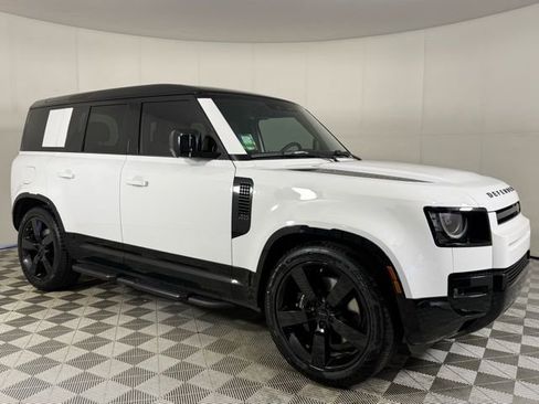 New 2026 Land Rover Defender 110 V8 AWD/4WD image 8