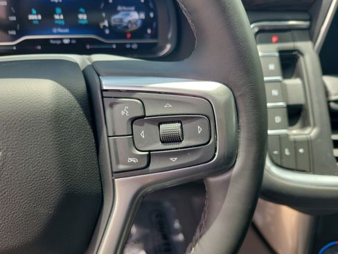 Used 2023 Chevrolet Tahoe LT w/ LT Signature Package AWD/4WD image 11
