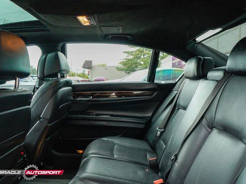 Used 2015 BMW 750Li xDrive w/ M Sport Edition AWD/4WD image 26
