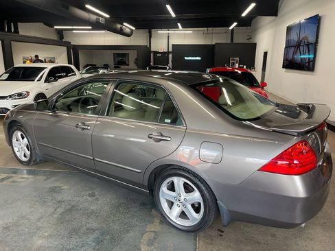 Used 2006 Honda Accord EX-L image 6