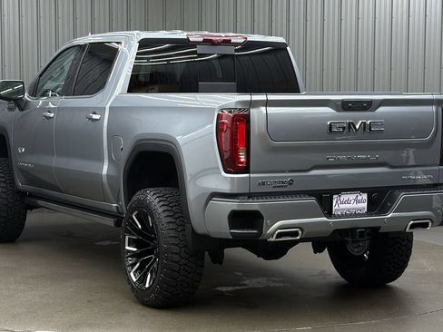Used 2026 GMC Sierra 1500 Denali Ultimate AWD/4WD image 3