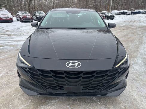 Used 2023 Hyundai Elantra SEL w/ Convenience Package image 12