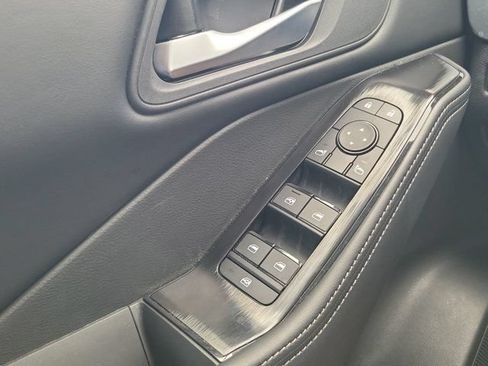 Certified 2026 Nissan Rogue SV FWD image 19