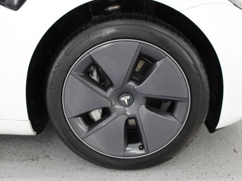 Used 2023 Tesla Model 3 Standard Range RWD image 80