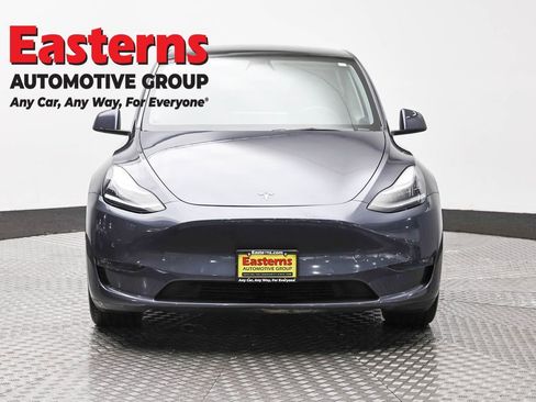 Used 2021 Tesla Model Y Long Range AWD/4WD image 2
