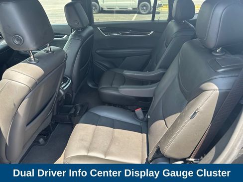Used 2021 Cadillac XT6 Premium Luxury FWD image 13