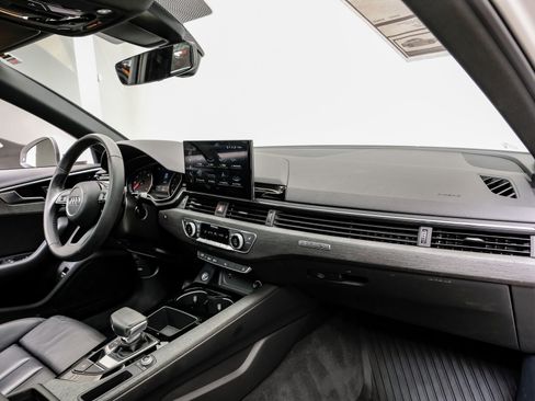 Used 2023 Audi A4 2.0T Premium w/ Convenience Package image 17