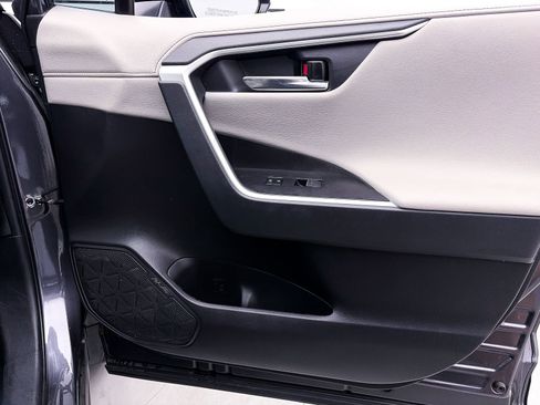 Used 2024 Toyota RAV4 Limited image 34